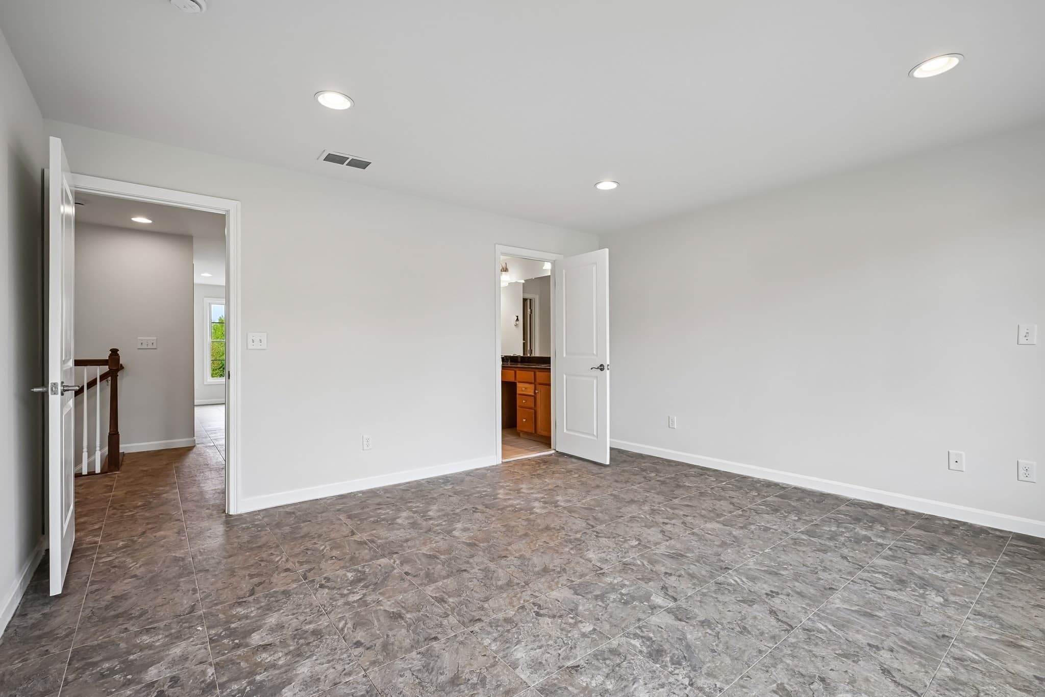 Condominium at 19 Crispwater Way # 178, Hopkinton MA 01748, photo 14 of 27