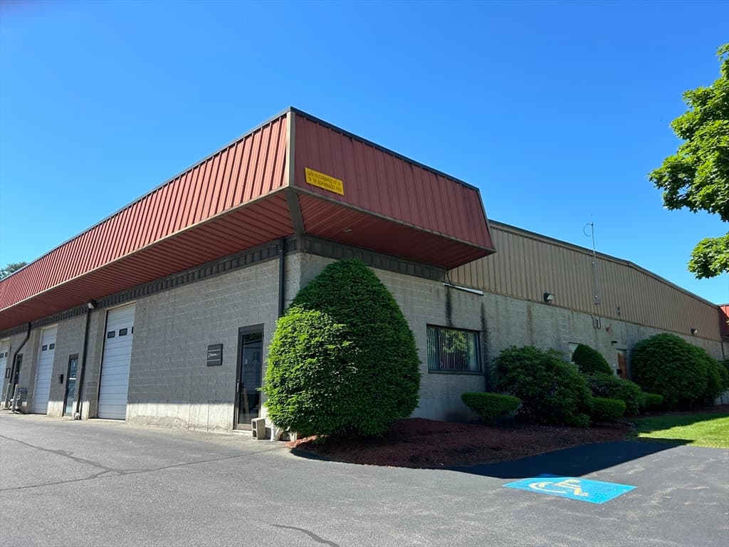 9 Bonazzoli Ave # 27, Hudson MA 01749