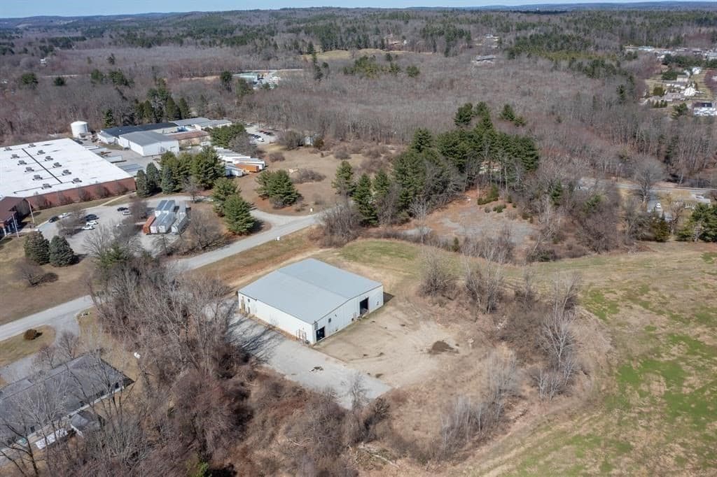 Commercial Sale at 30 Crabtree Lane, Woodstock CT 06281, photo 7 of 8