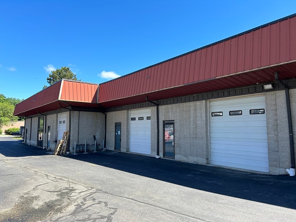 9 Bonazzoli Ave # 26, Hudson MA 01749 photo 2