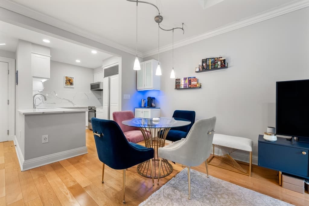 Condominium at 1 Huntington Ave # 302, Boston MA 02116, photo 2 of 21