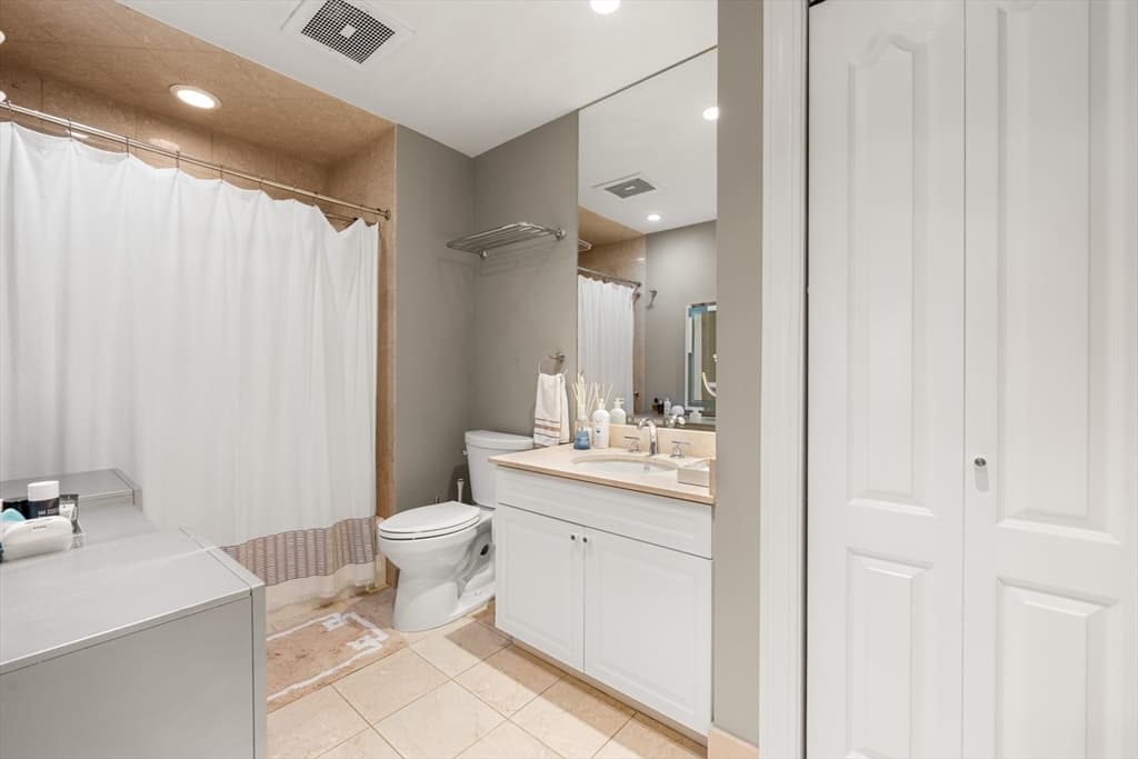 Condominium at 1 Huntington Ave # 302, Boston MA 02116, photo 12 of 21