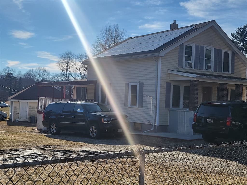 Single Family Residence at 438 School St, Stoughton MA 02072, photo 5 of 29