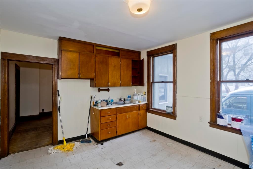2 Family - 2 Units Up/Down at 22-24 Woodbine Ave, Northampton MA 01060, Northampton, photo 10 of 42