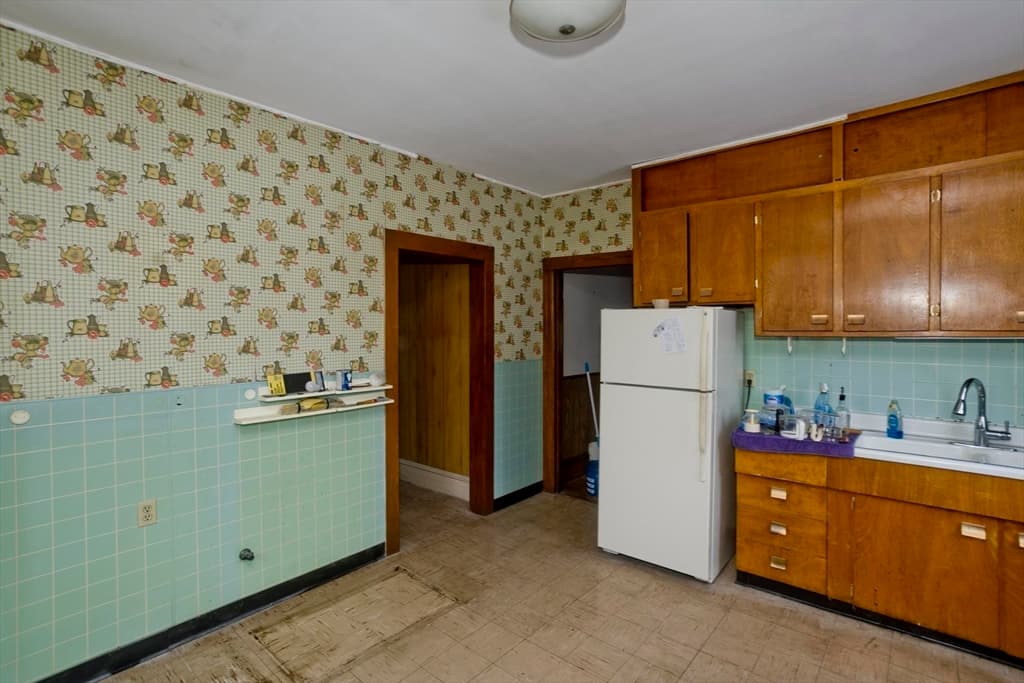 2 Family - 2 Units Up/Down at 22-24 Woodbine Ave, Northampton MA 01060, Northampton, photo 21 of 42