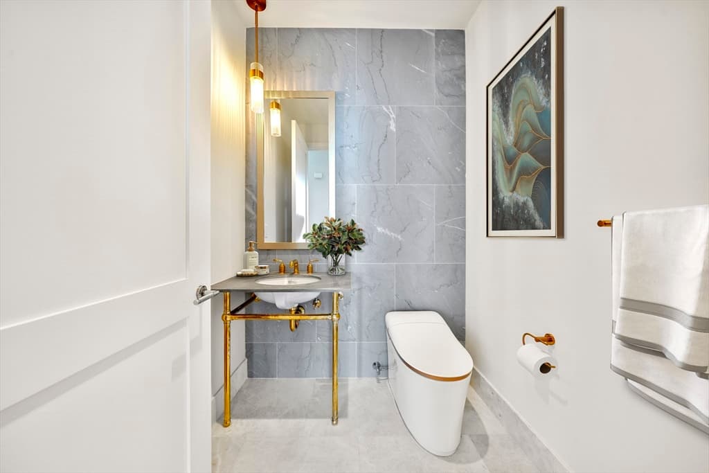 Condominium at 240 Devonshire Street # 1F, Boston MA 02110, photo 5 of 35