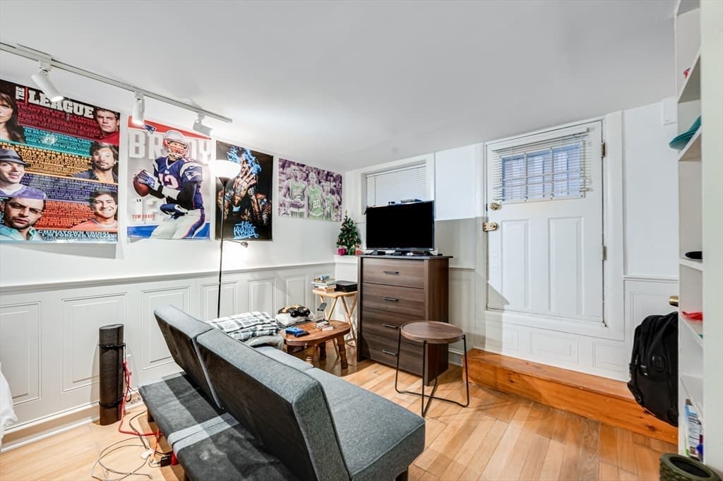 Condominium at 6 Goodwin Place # B, Boston MA 02114, photo 6 of 18
