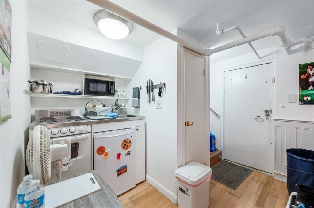 Condominium at 6 Goodwin Place # B, Boston MA 02114, photo 11 of 18