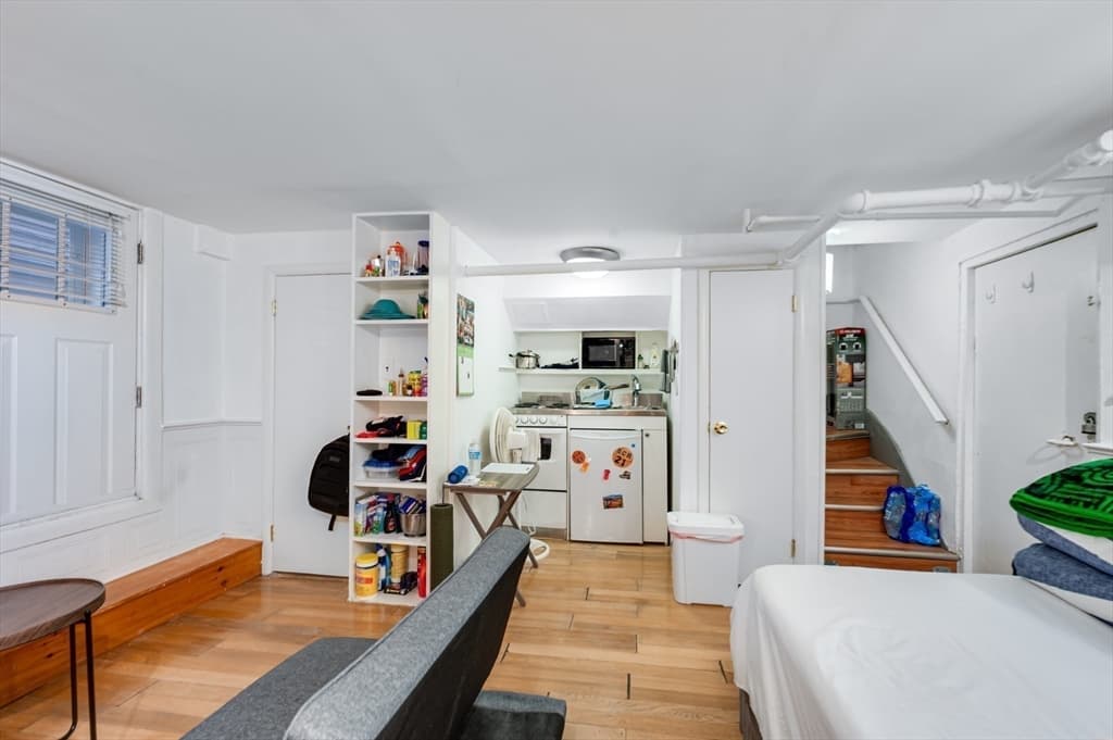 Condominium at 6 Goodwin Place # B, Boston MA 02114, photo 4 of 18
