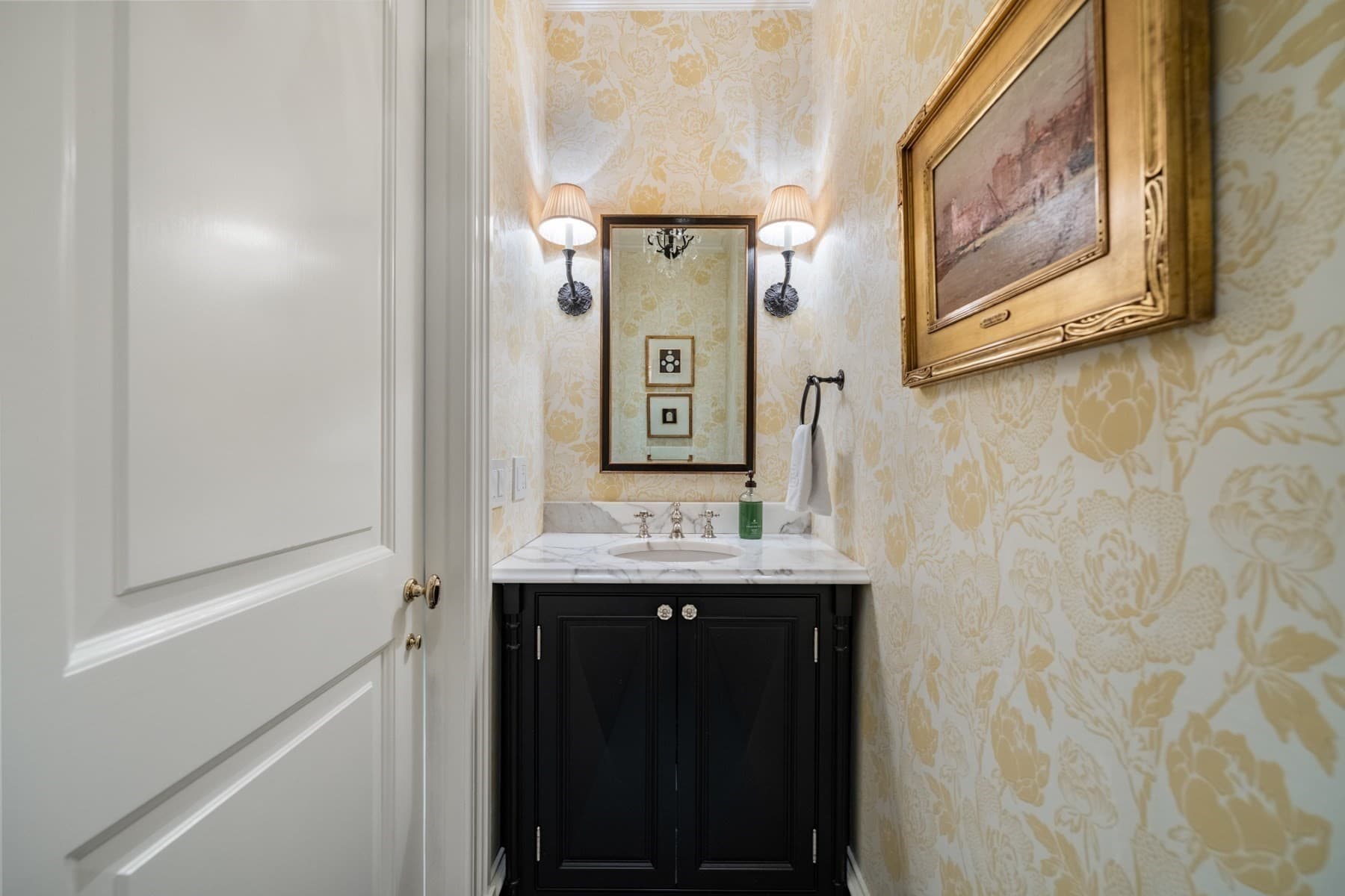 Condominium at 36 Commonwealth Avenue PH, Boston MA 02116, photo 12 of 32