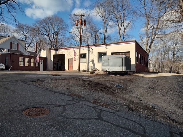 14 Curtis St, Southbridge MA 01550
