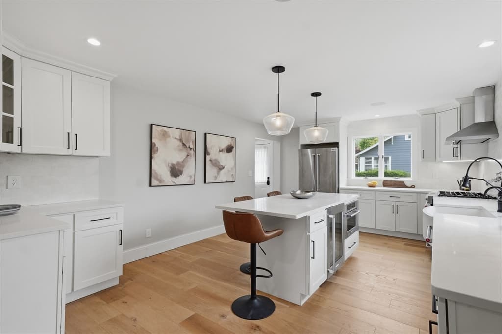 6 Everett Street, Stoneham MA 02180 photo 3