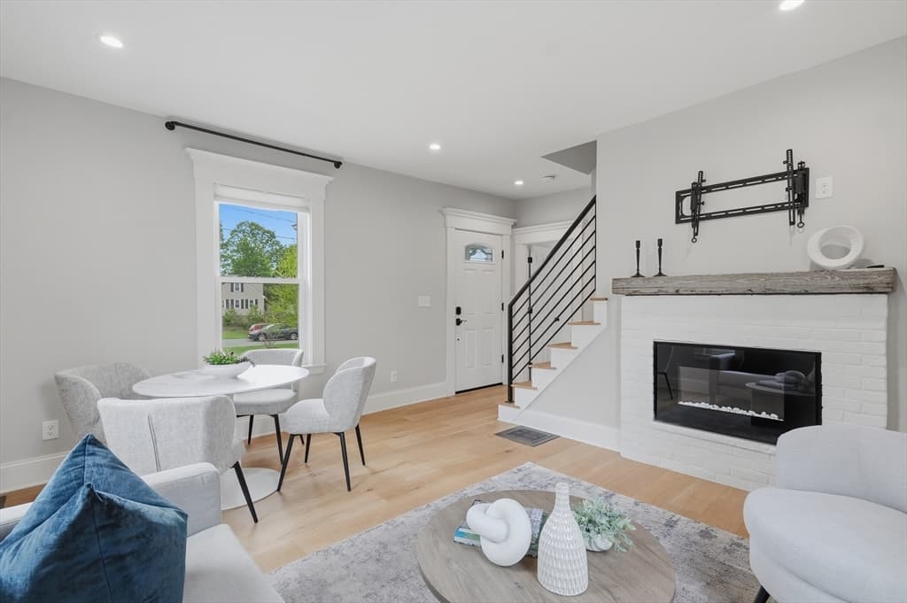 6 Everett Street, Stoneham MA 02180 photo 9