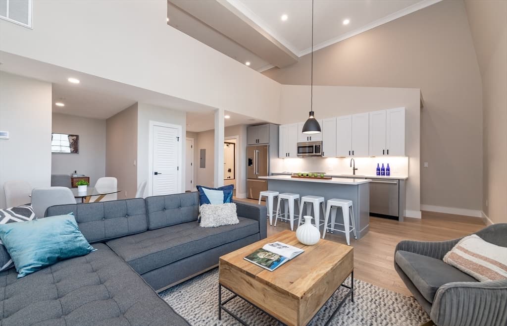 Condominium at 4 Franklin Street # 401, Boston MA 02134, photo 5 of 20