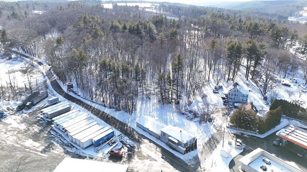 6 Gillespie Rd, Charlton MA 01507 photo 11