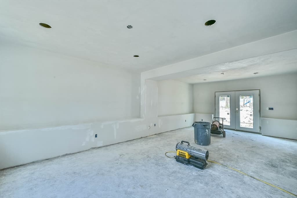 Single Family Residence at 86 Ramshorn Road, Charlton MA 01507, photo 23 of 33