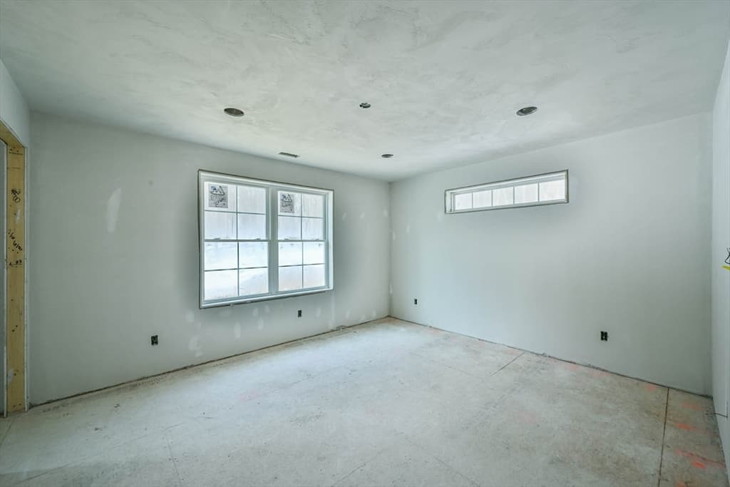 Single Family Residence at 86 Ramshorn Road, Charlton MA 01507, photo 13 of 33