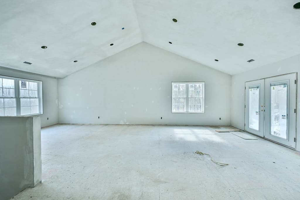 Single Family Residence at 86 Ramshorn Road, Charlton MA 01507, photo 12 of 33