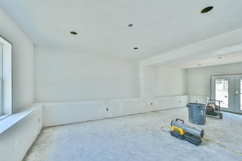 Single Family Residence at 86 Ramshorn Road, Charlton MA 01507, photo 22 of 33
