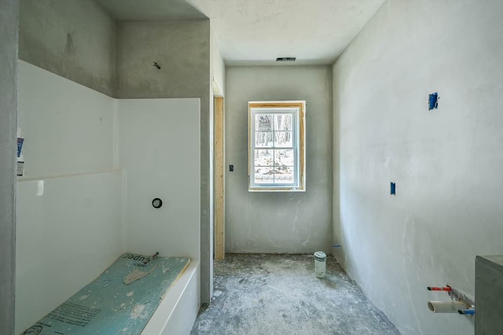 Single Family Residence at 86 Ramshorn Road, Charlton MA 01507, photo 32 of 33