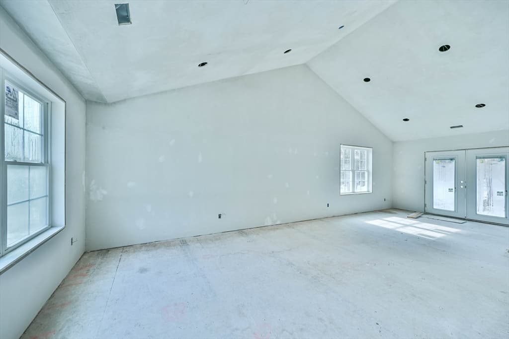 Single Family Residence at 86 Ramshorn Road, Charlton MA 01507, photo 11 of 33