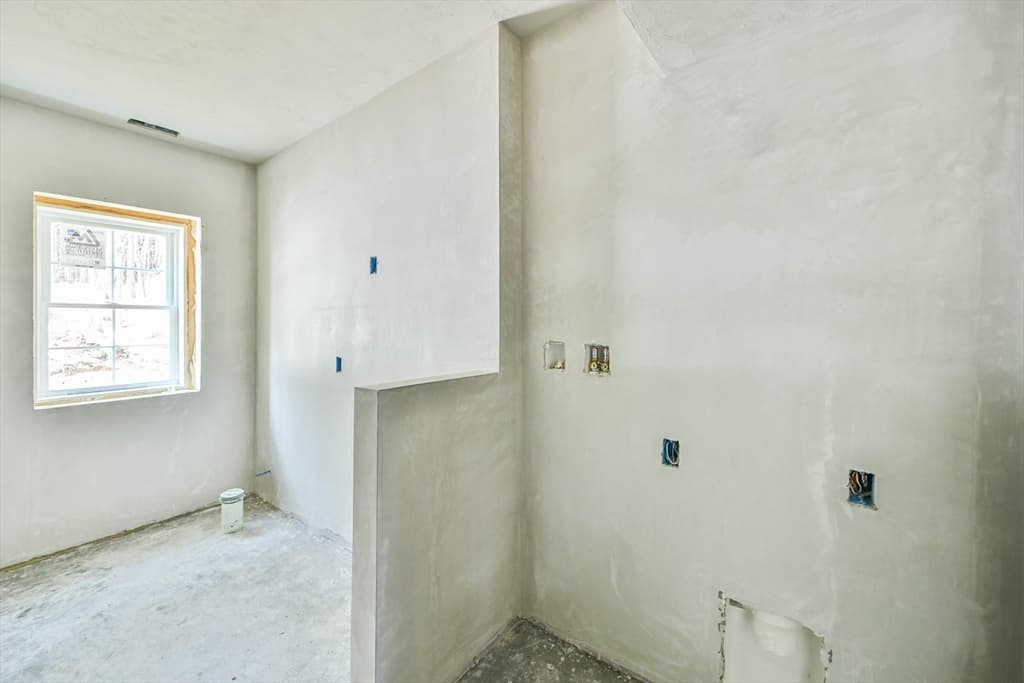 Single Family Residence at 86 Ramshorn Road, Charlton MA 01507, photo 31 of 33
