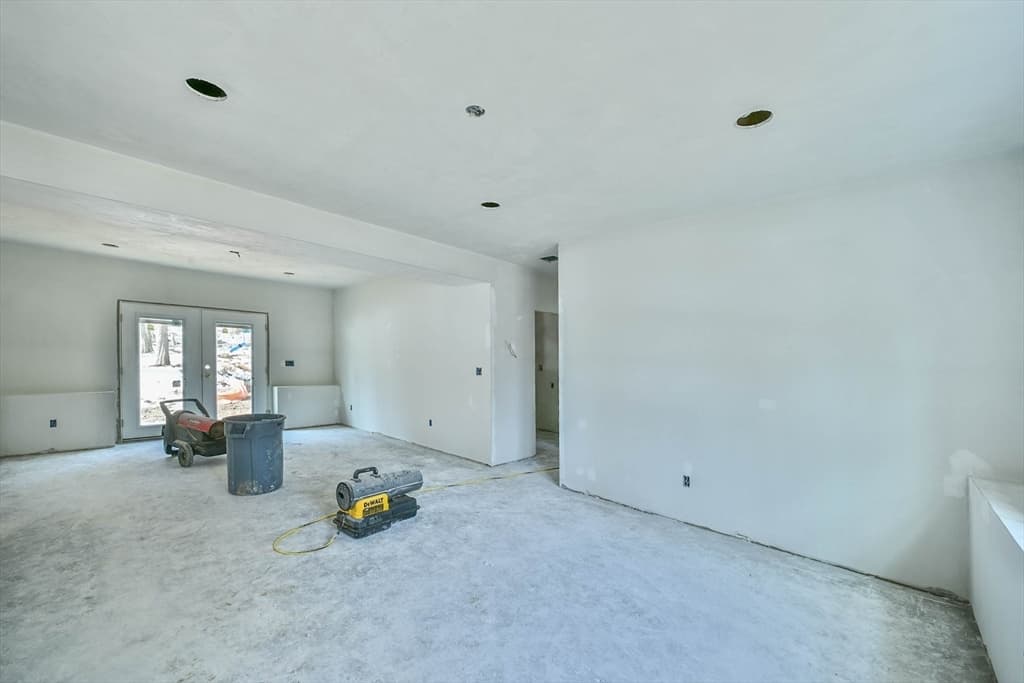 Single Family Residence at 86 Ramshorn Road, Charlton MA 01507, photo 25 of 33