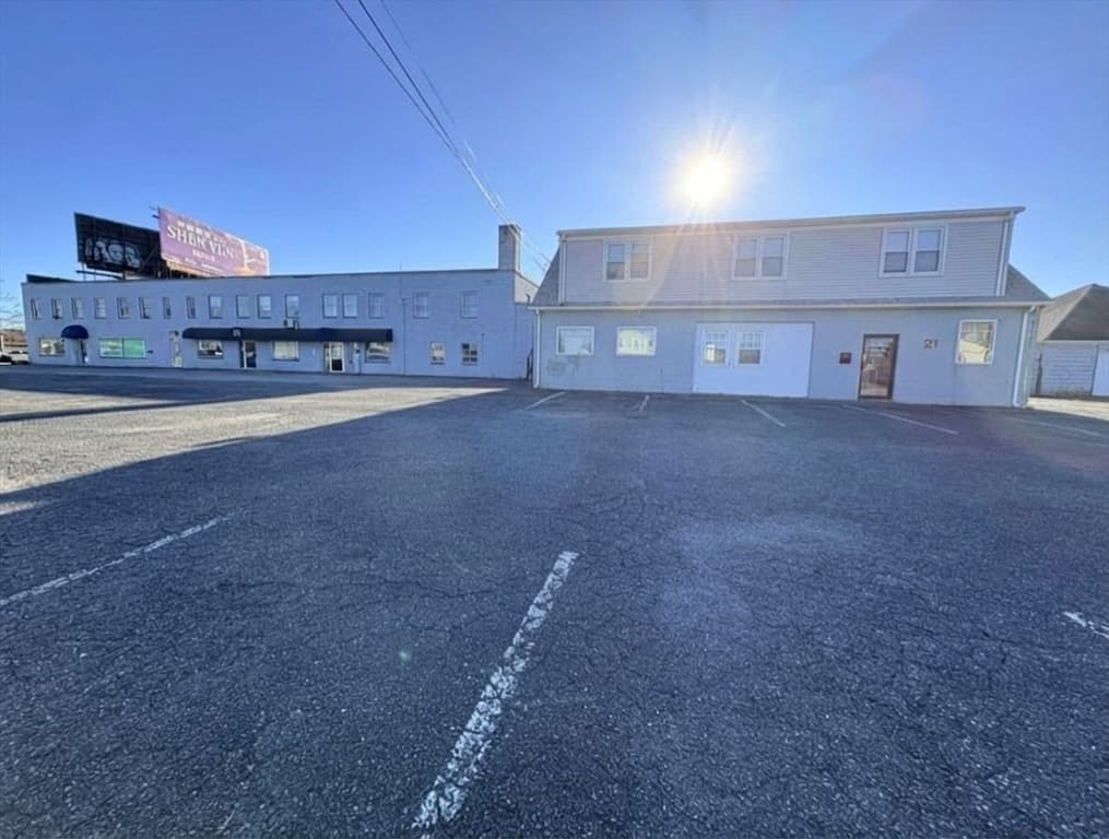 21-35 Agnes, East Providence RI 02914 photo 2