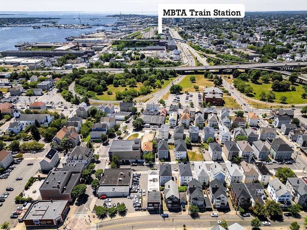 272 Sawyer St, New Bedford MA 02746 photo 23