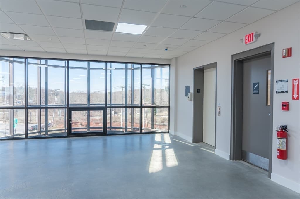 Commercial Sale at 9 Pleasant St Connector, Framingham MA 01701, photo 11 of 18