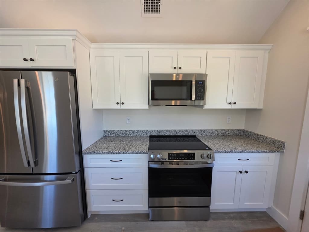 Condominium at 87 Acapesket Rd # 3A, Falmouth MA 02536, Falmouth, photo 2 of 18
