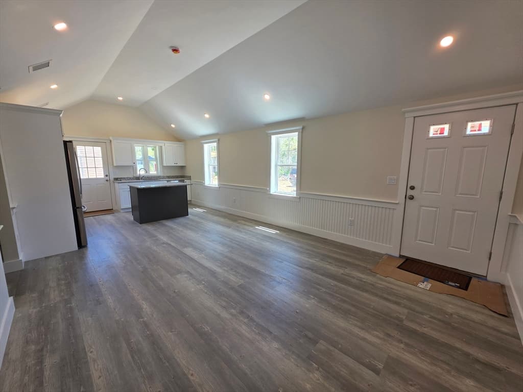 Condominium at 87 Acapesket Rd # 3A, Falmouth MA 02536, Falmouth, photo 6 of 18