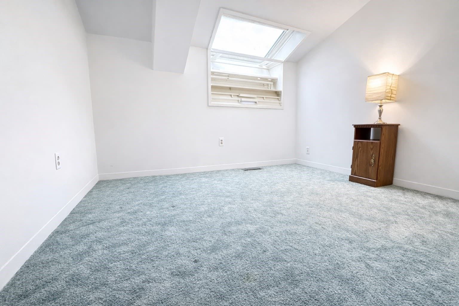 Condominium at 191 Thorndike St # 26, Lowell MA 01852, photo 8 of 12