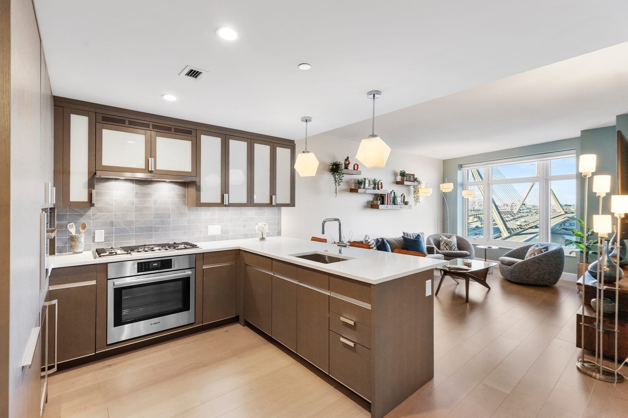 100 Lovejoy Wharf # 9F, Boston MA 02114