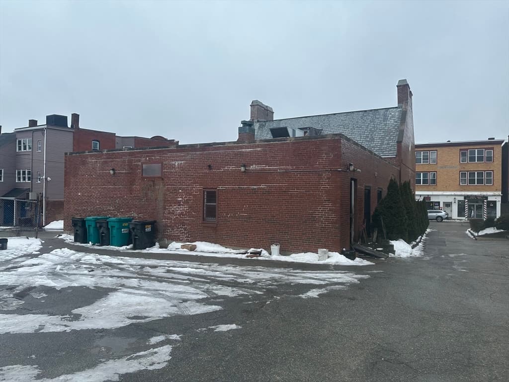 Commercial Sale at 290 Main St, Webster MA 01570, photo 3 of 27