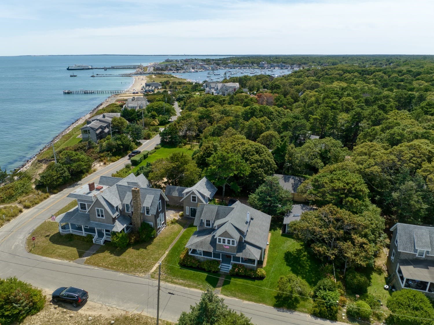 Single Family Residence at 6 Brewster Ave, Oak Bluffs MA 02557, photo 3 of 34