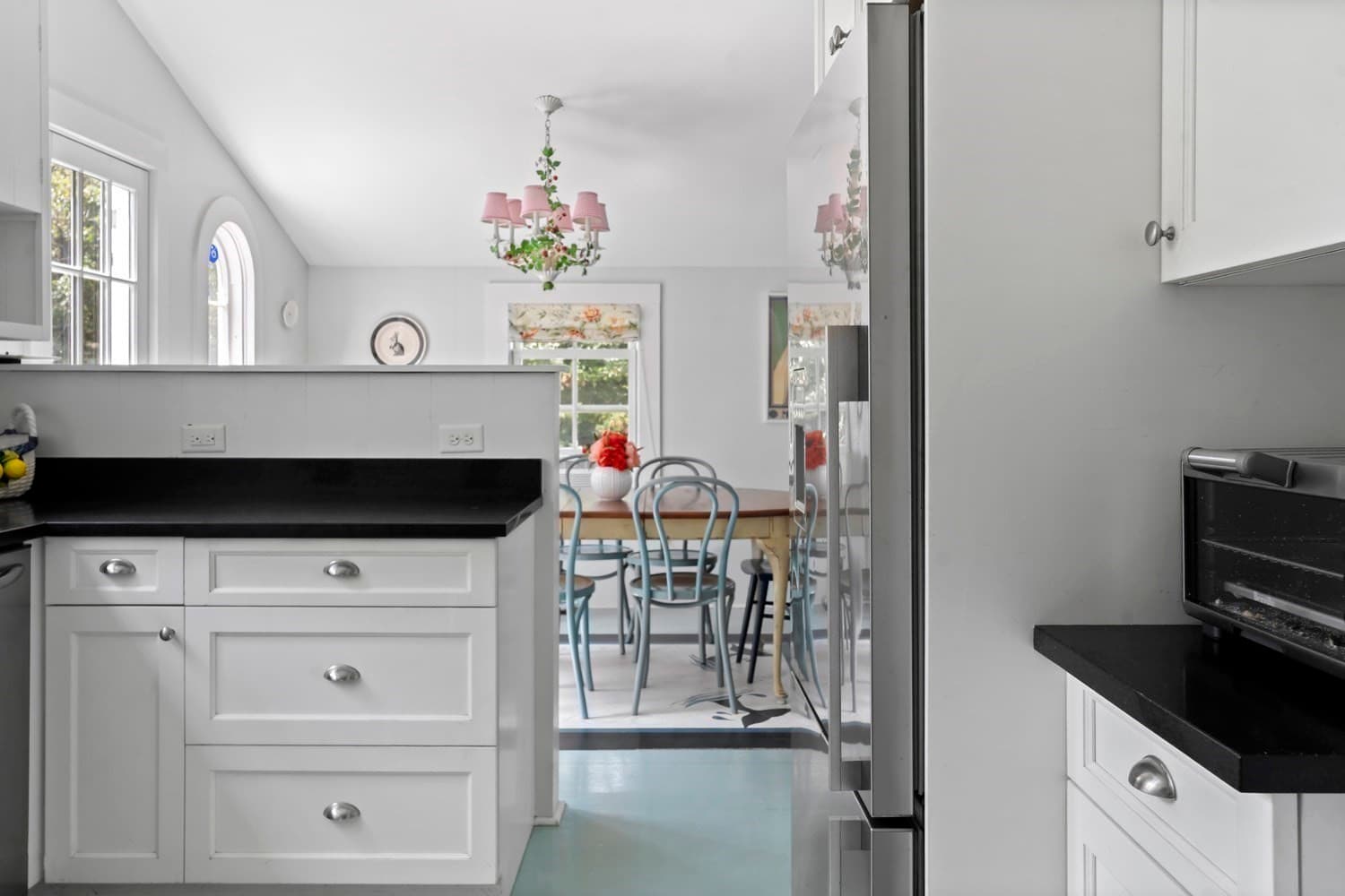 Single Family Residence at 6 Brewster Ave, Oak Bluffs MA 02557, photo 14 of 34