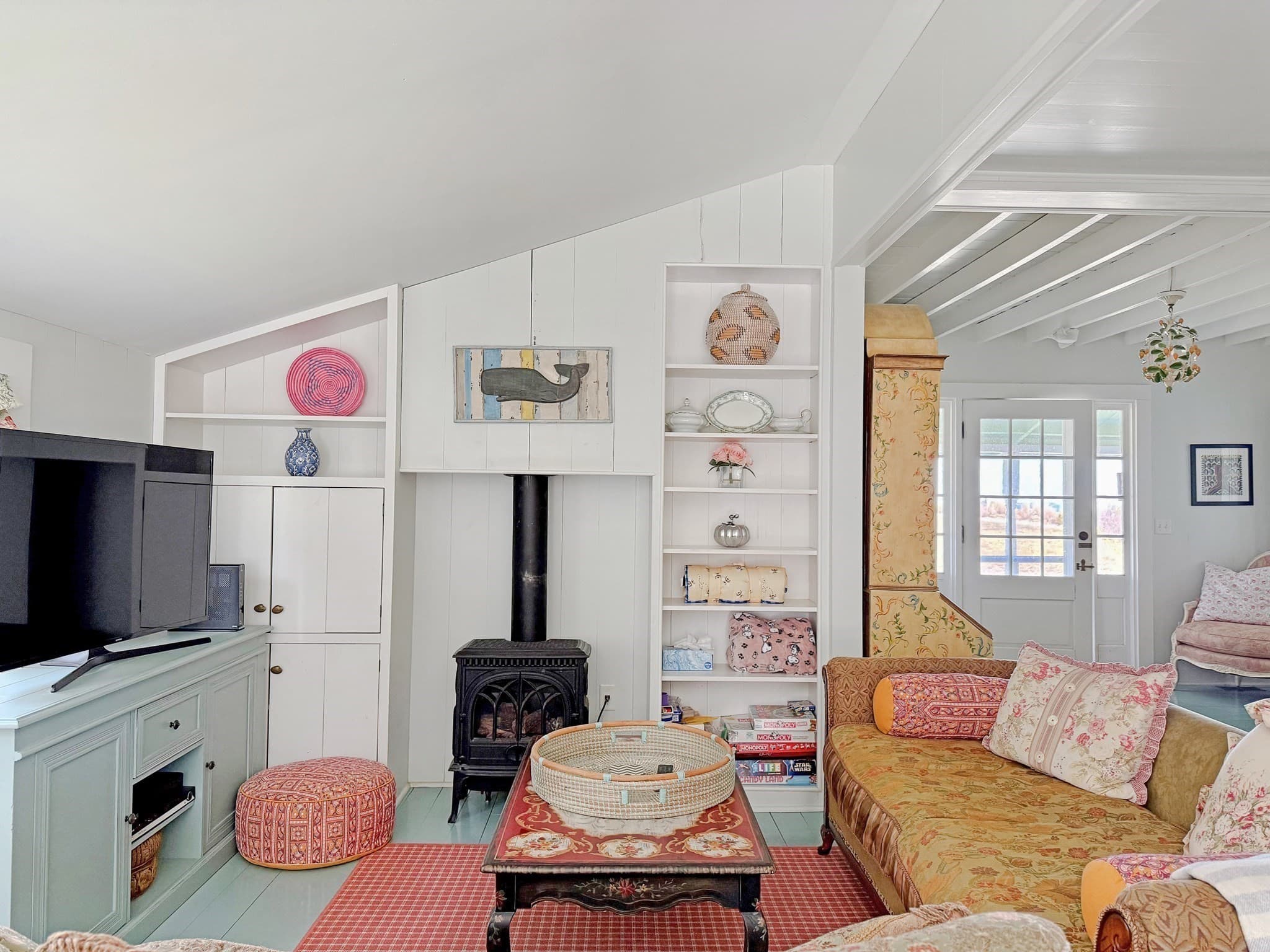 Single Family Residence at 6 Brewster Ave, Oak Bluffs MA 02557, photo 15 of 34
