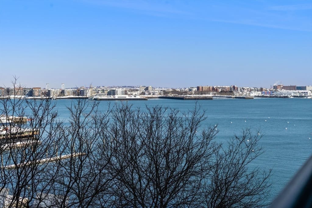 Condominium at 20 Rowes Wharf # 701, Boston MA 02110, photo 20 of 42