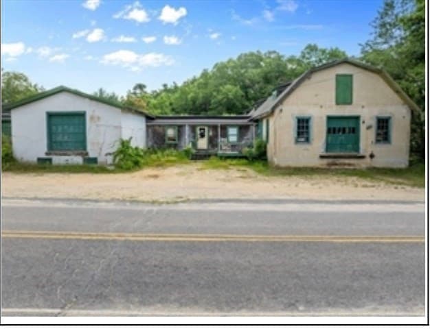 50 Carver Rd, Wareham MA 02576