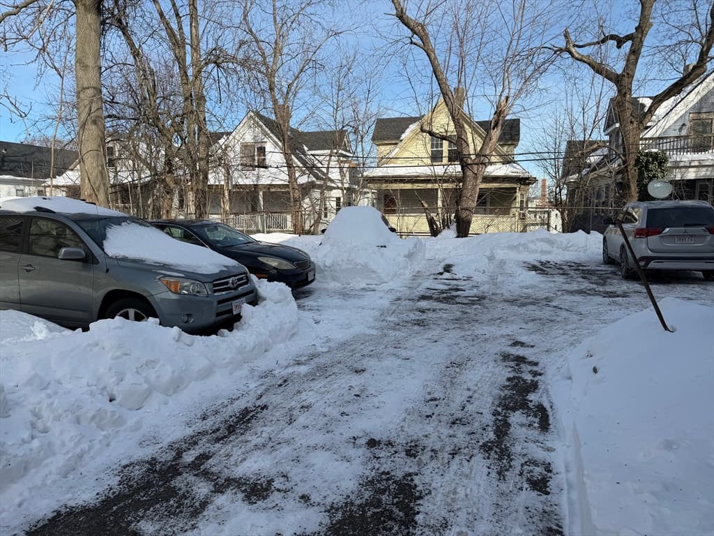 4 Family at 85 Munroe St, Boston MA 02119, photo 5 of 15