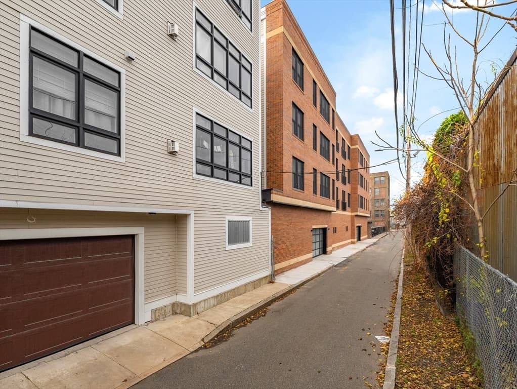 340 West 2nd Street, Boston MA 02127 photo 8