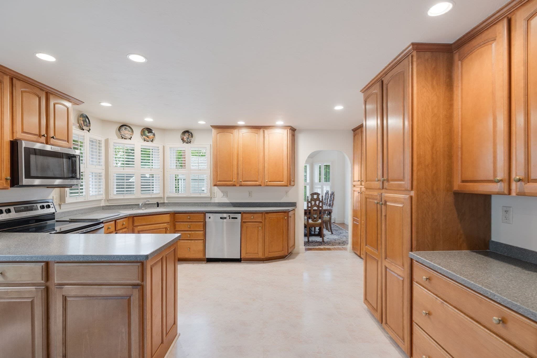 Single Family Residence at 276 Shore St, Falmouth MA 02540, photo 16 of 41