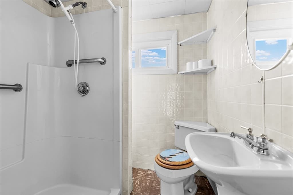 27 Bayview Ave, Fairhaven MA 02719 photo 32