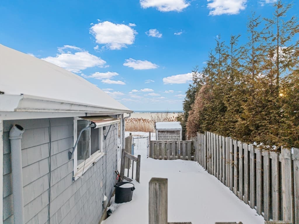 27 Bayview Ave, Fairhaven MA 02719 photo 19