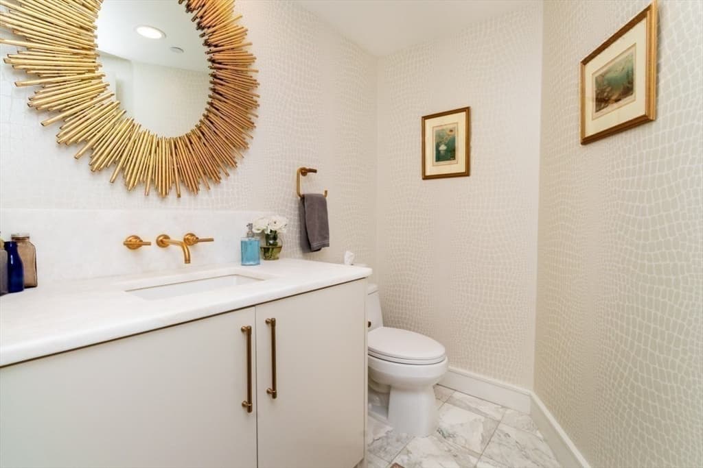 Condominium at 2 Battery Wharf # 2508, Boston MA 02109, photo 20 of 24