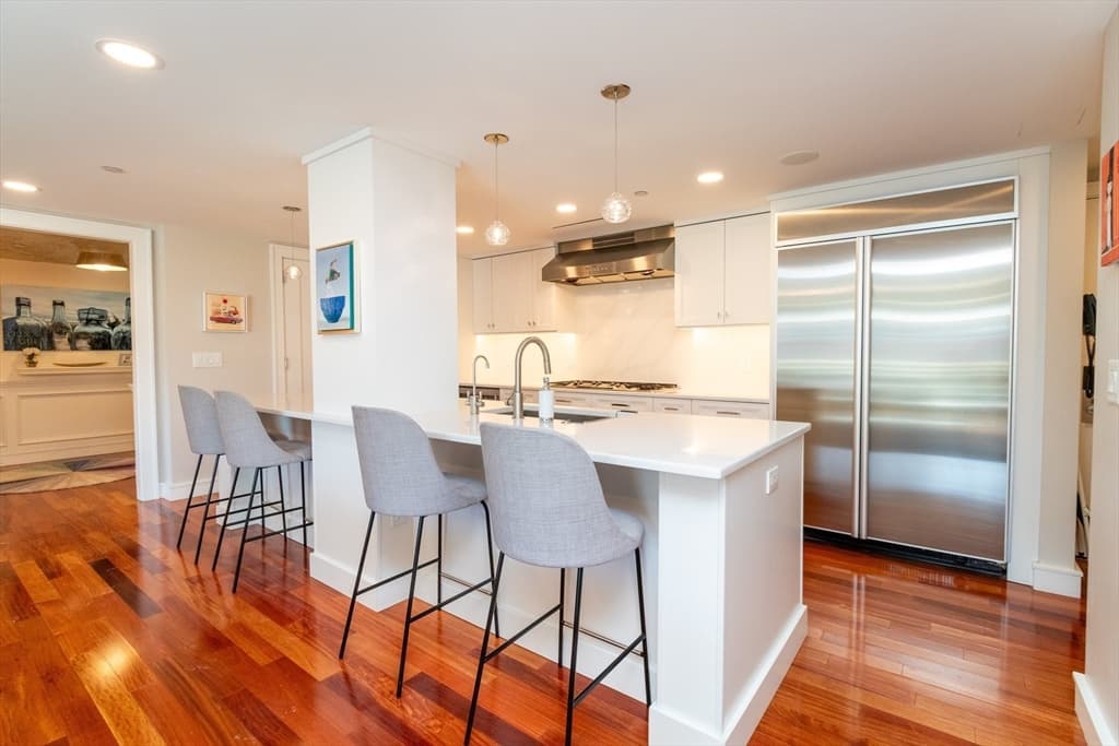 Condominium at 2 Battery Wharf # 2508, Boston MA 02109, photo 9 of 24