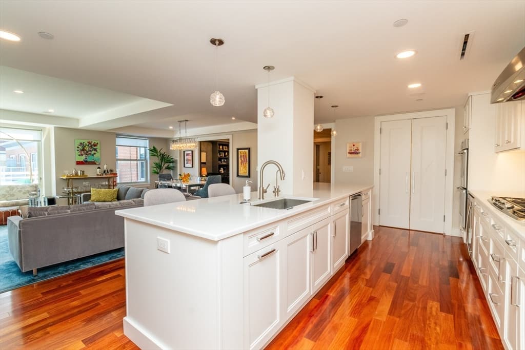 Condominium at 2 Battery Wharf # 2508, Boston MA 02109, photo 10 of 24