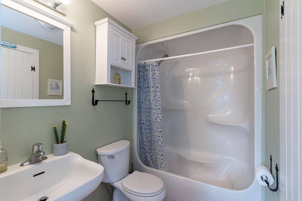 Condominium at 15 Brant Rock Road # 765, Mashpee MA 02649, photo 13 of 17
