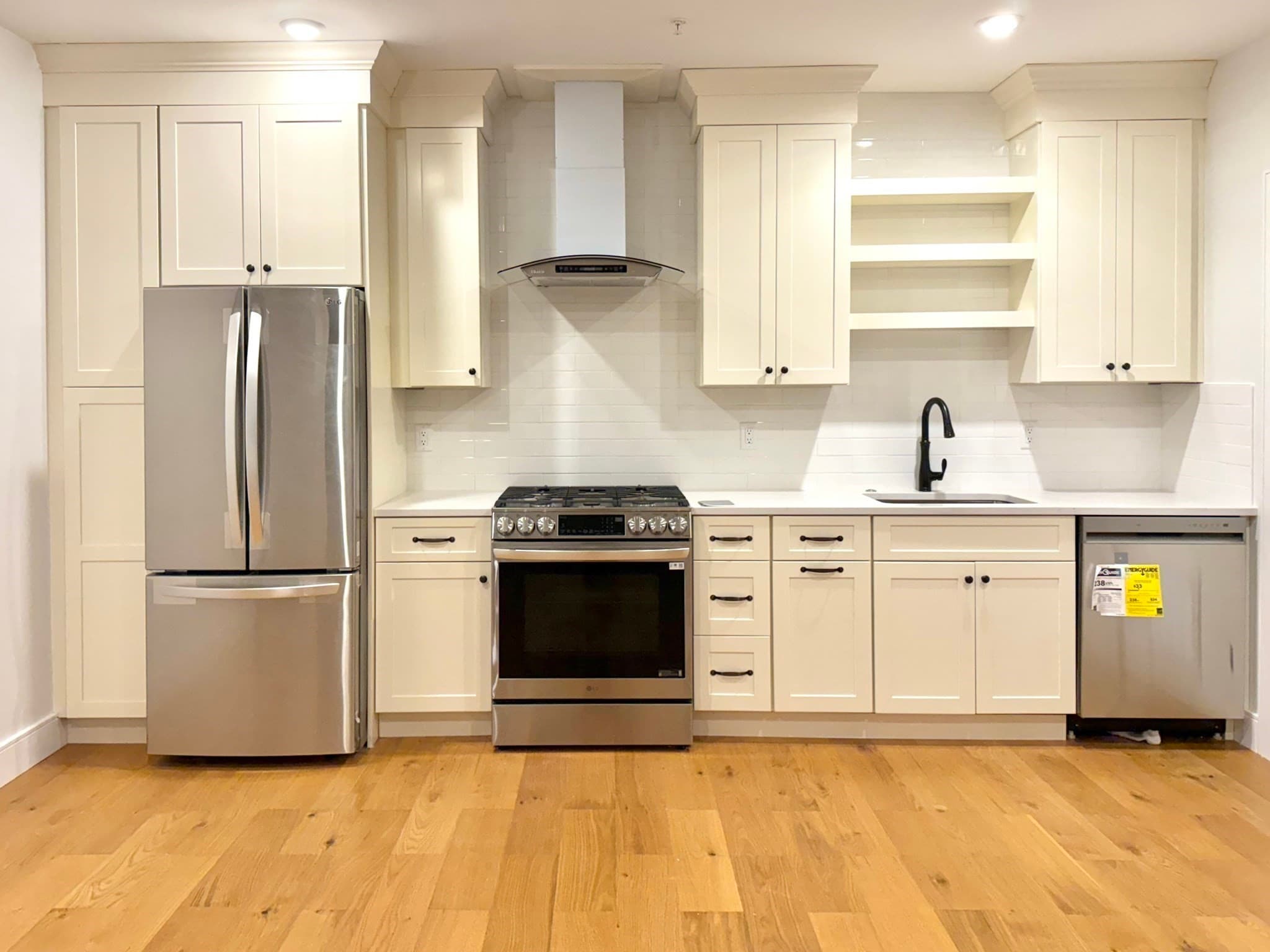 Condominium at 165 Everett St # 1, Boston MA 02128, Boston, photo 2 of 5